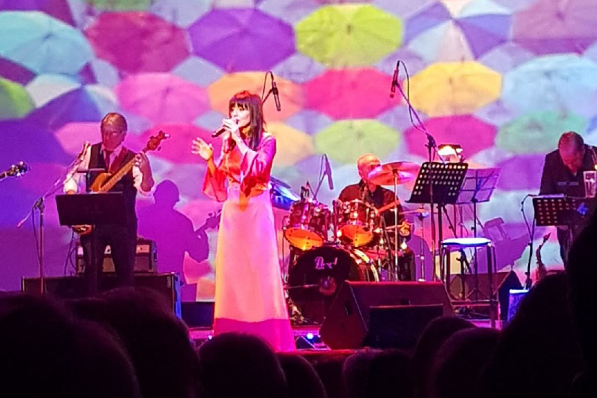 Karen Carpenter Show Narelle Belle